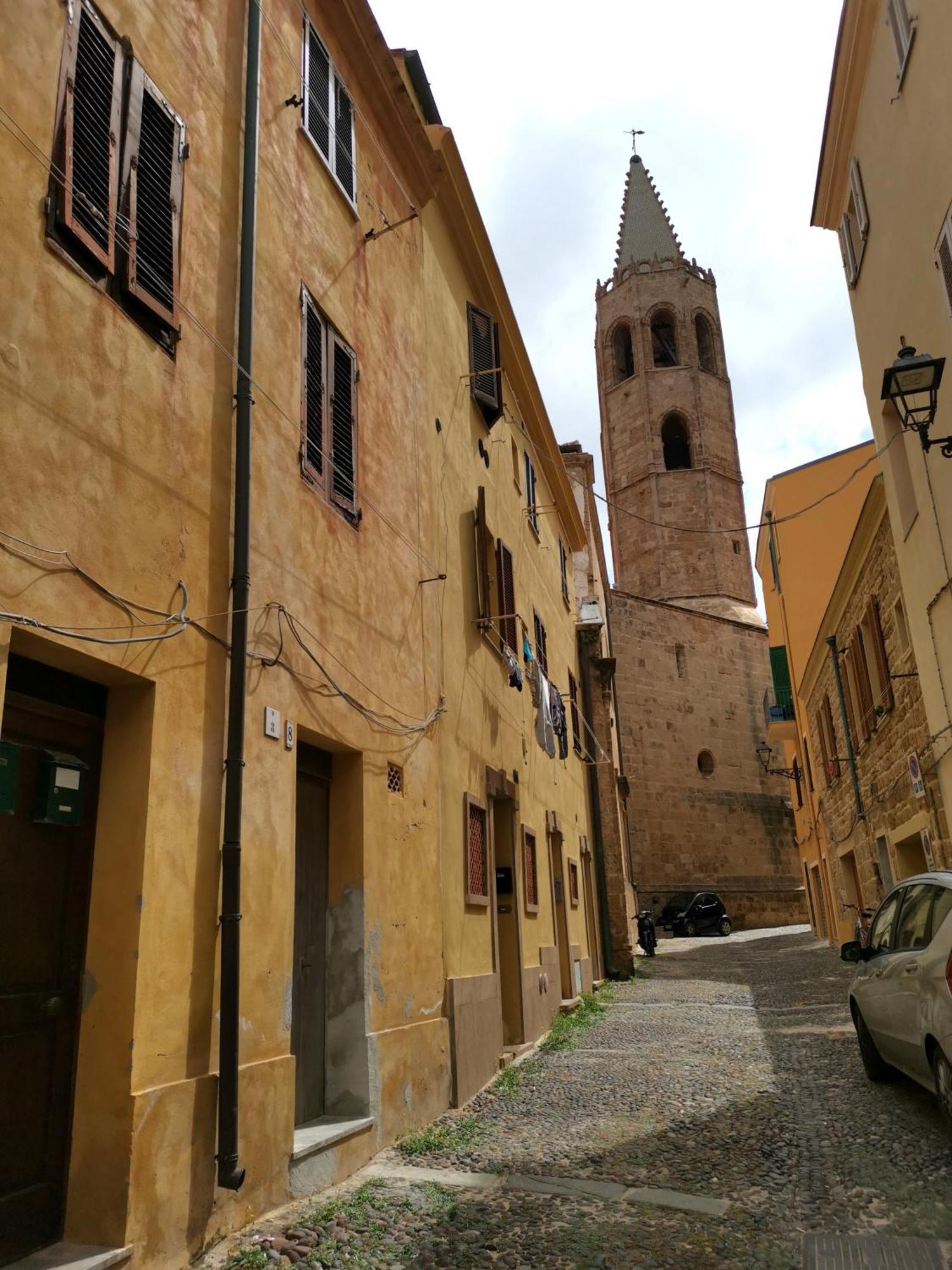 Casa Vacanza Il Campanile Alghero Exteriör bild